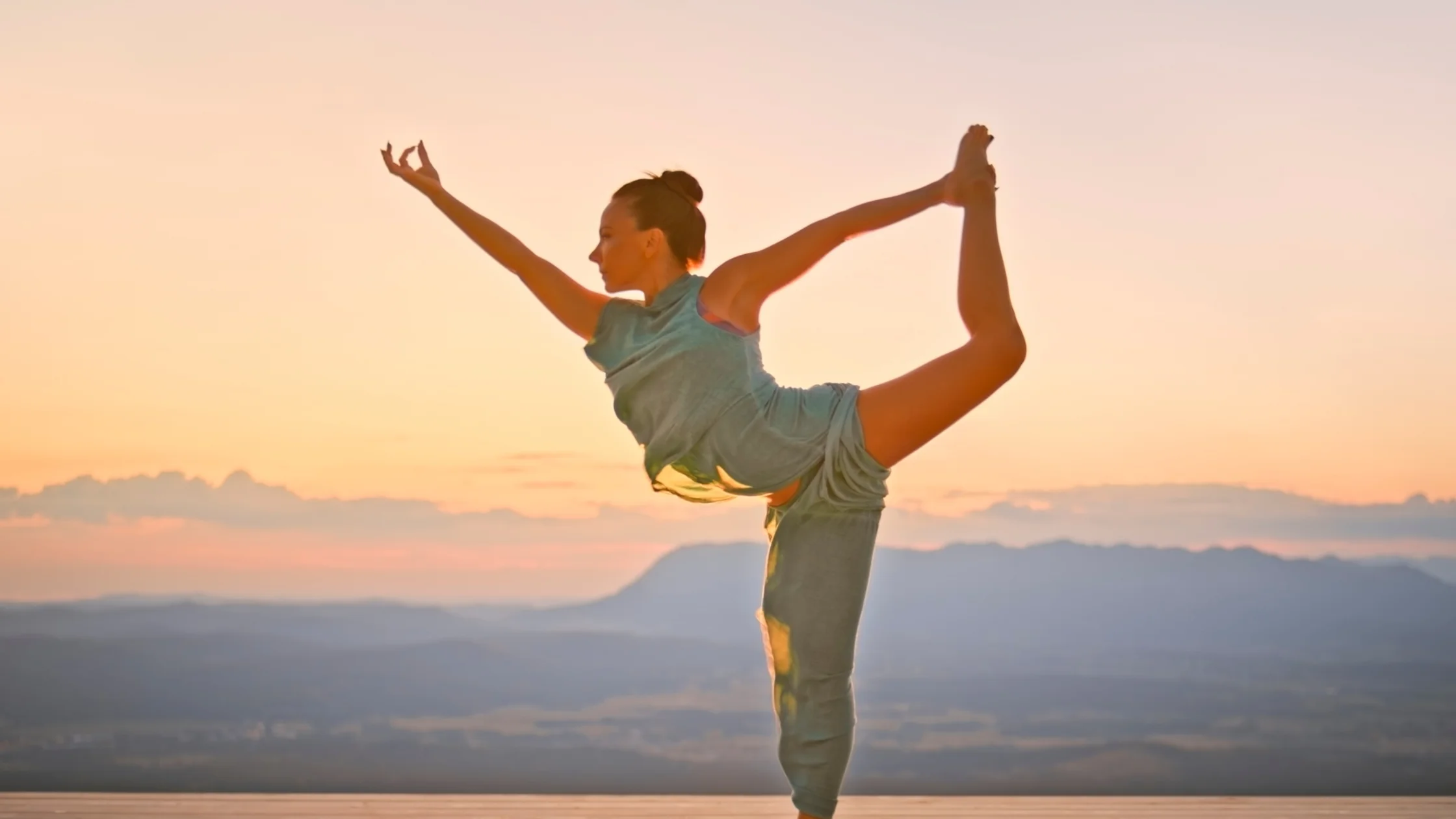 Mindfulness Yoga Flow: 15-Pose Sequence for Balance, Strength & Mental Clarity  