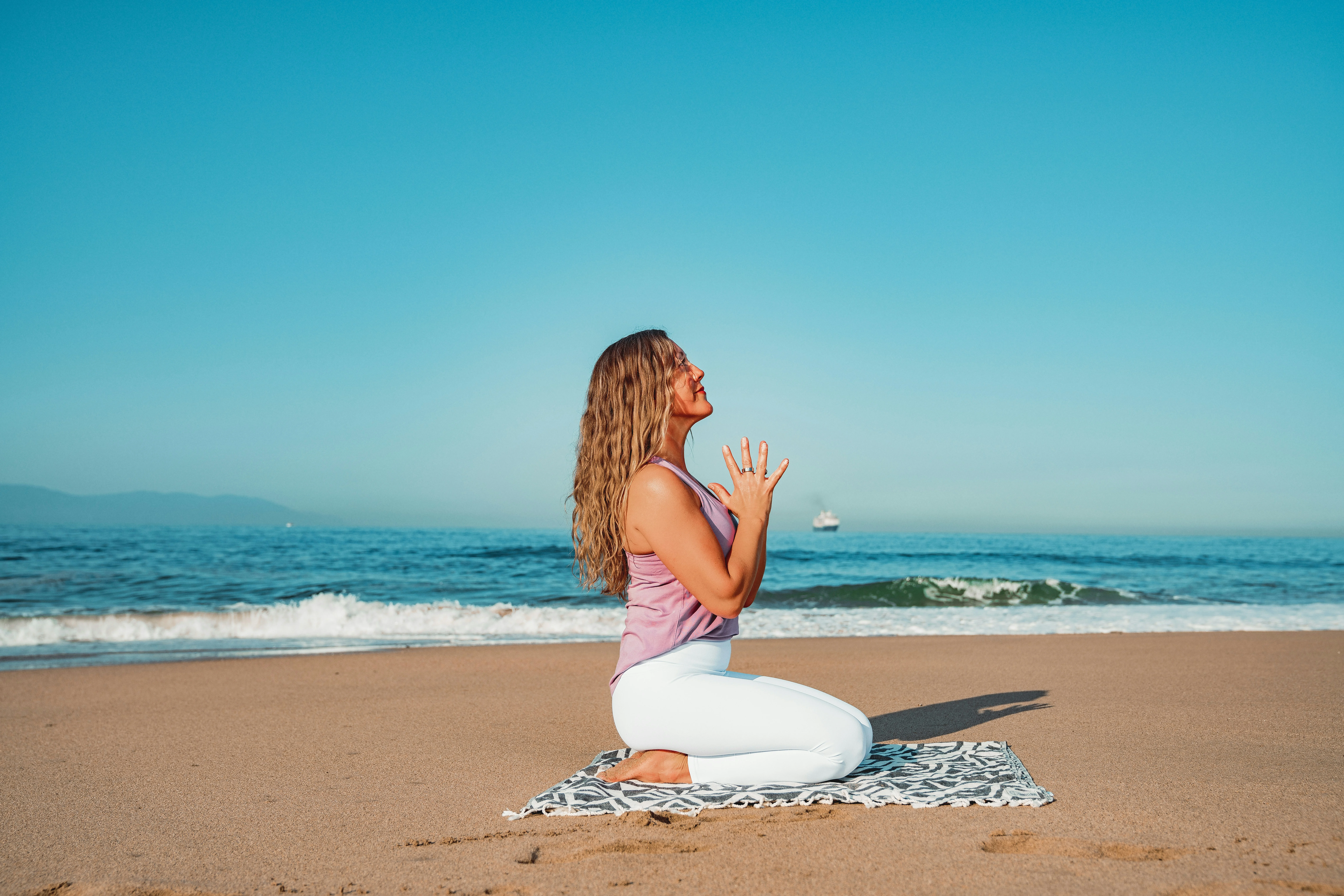 16-Pose Yoga Flow: Complete Sequence with Alignment Tips